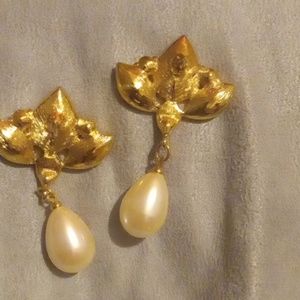 Monet Mogul Style Pearl Drop Earrings
